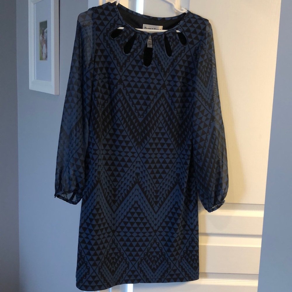 Flattering dress!